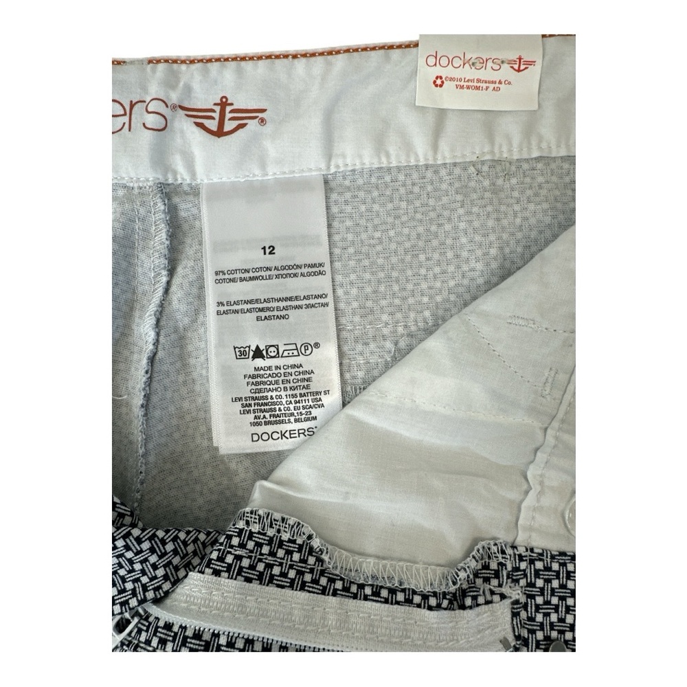 DOCKERS NWT Black and White Bermuda Shorts Women's Size 12 - Picture 5 of 7
